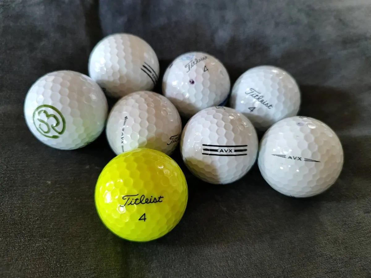 8 Titleist AVX Golf Balls ⛳