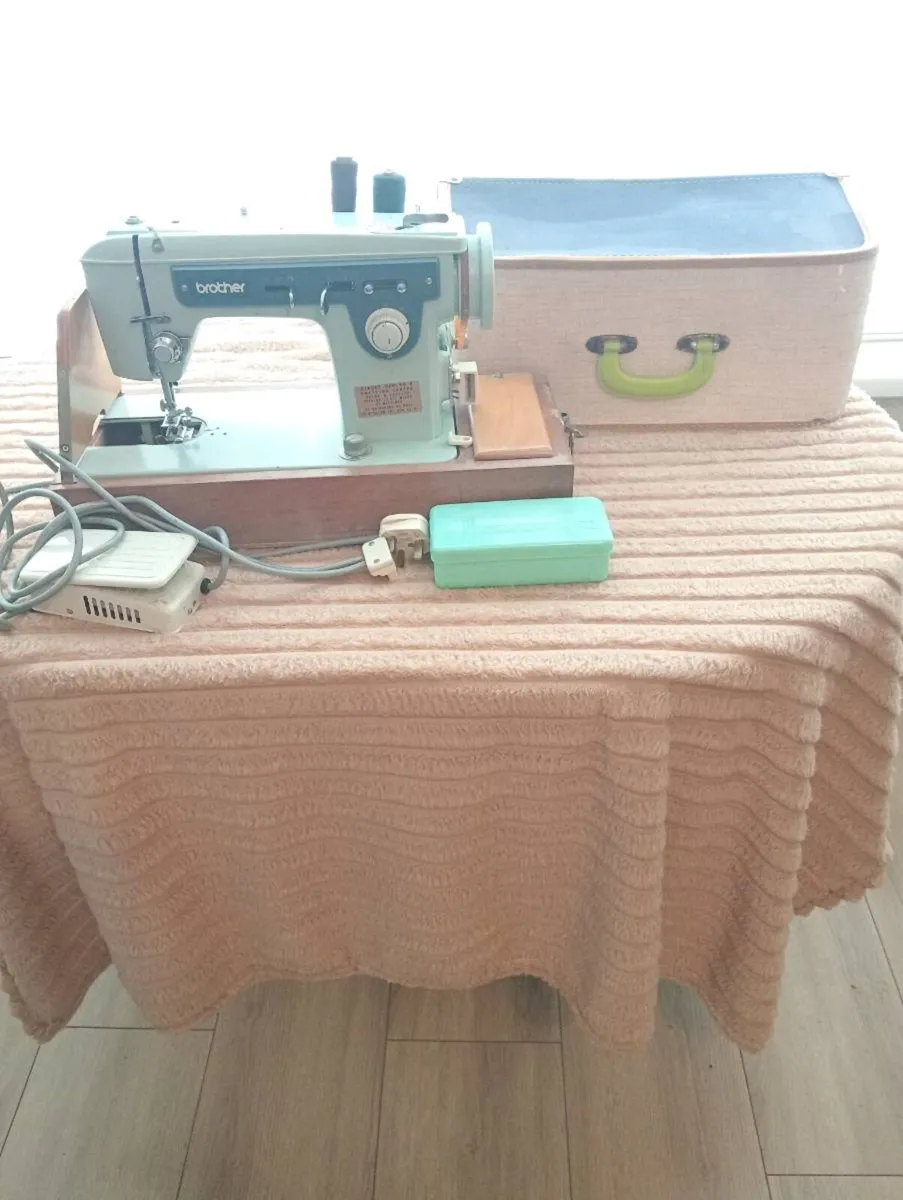 Brother sewing machine - Image 2