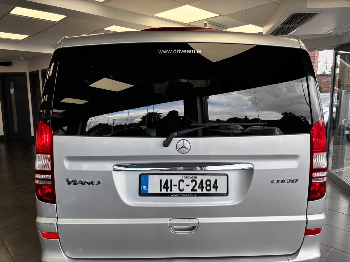 Mercedes-Benz V-Class 2014 - Image 4