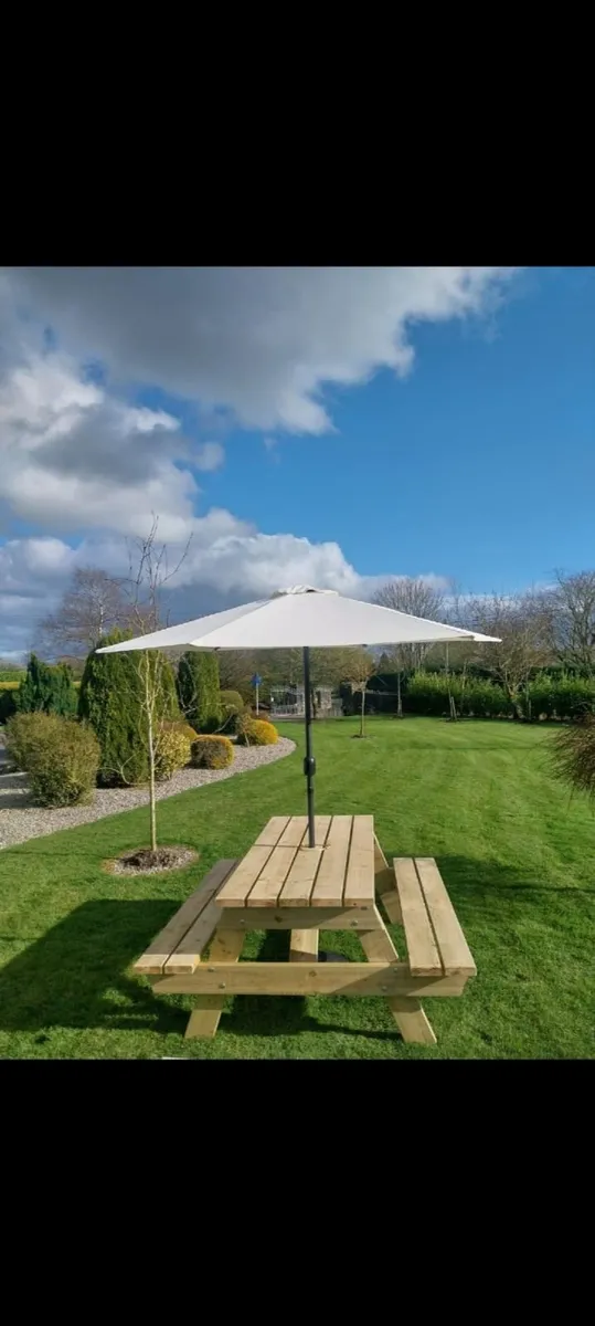 Garden benches - Image 1