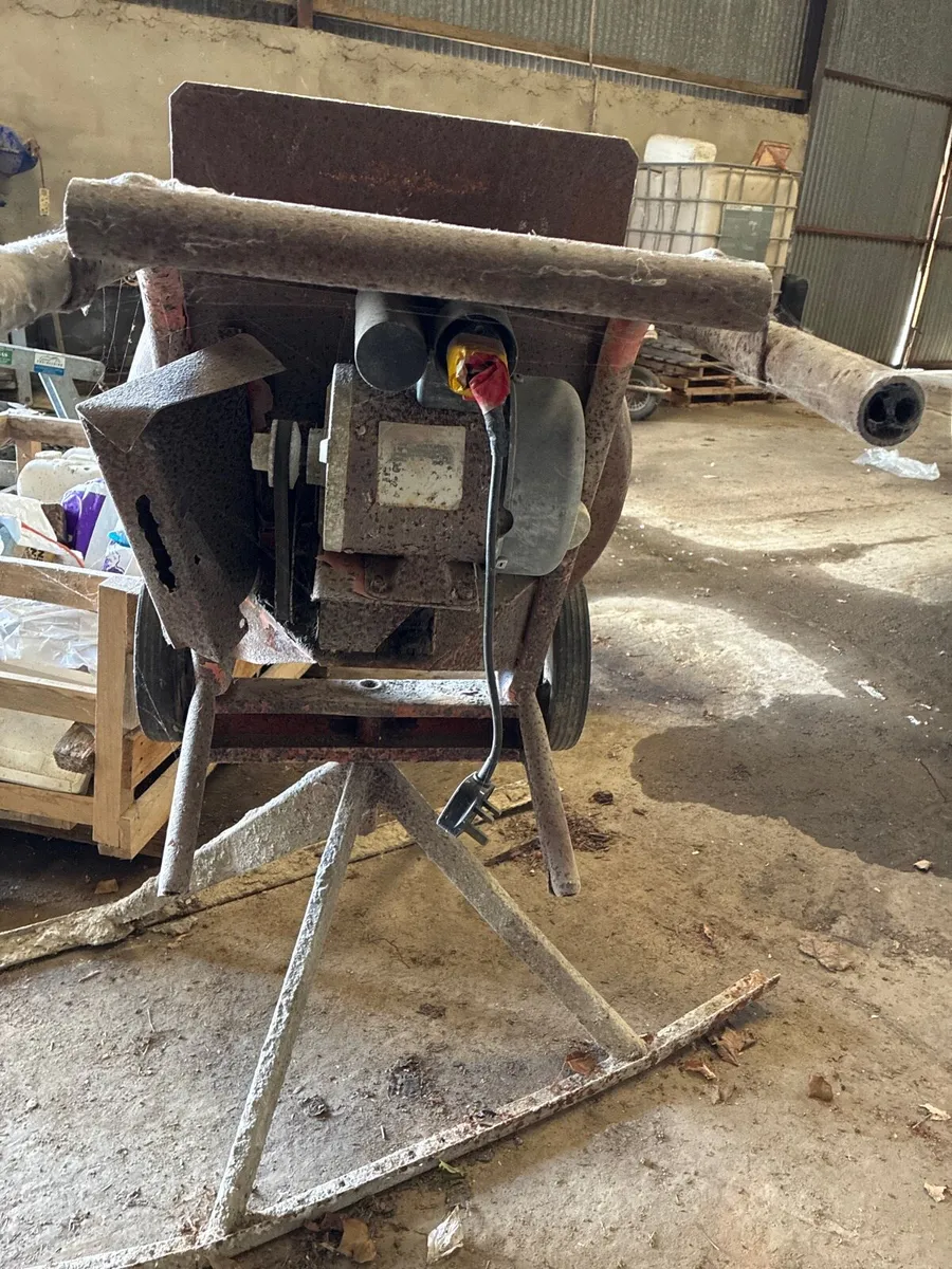 Cement mixer for sale - Image 2