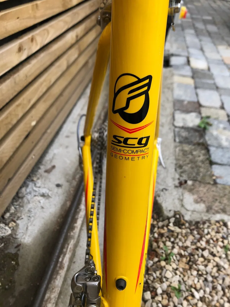 As new Felt 5 Road Bike - Image 3