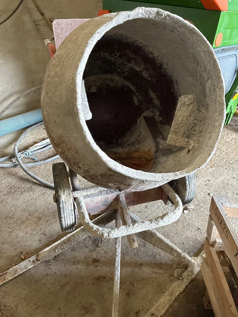 Cement mixer for sale - Image 3