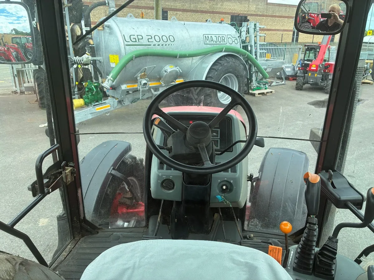 2003 McCormick CX95 tractor - Image 4