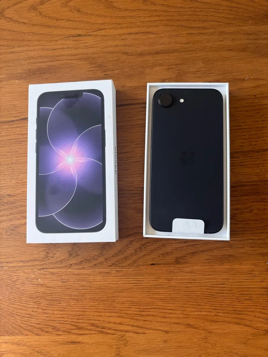 iphone 17e 256gb Brand new - Image 2
