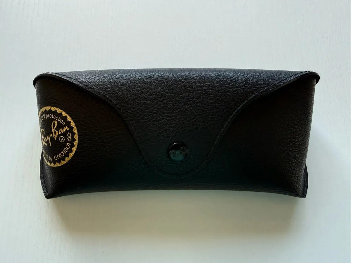 Ray ban original cover case, very good condition - Image 2