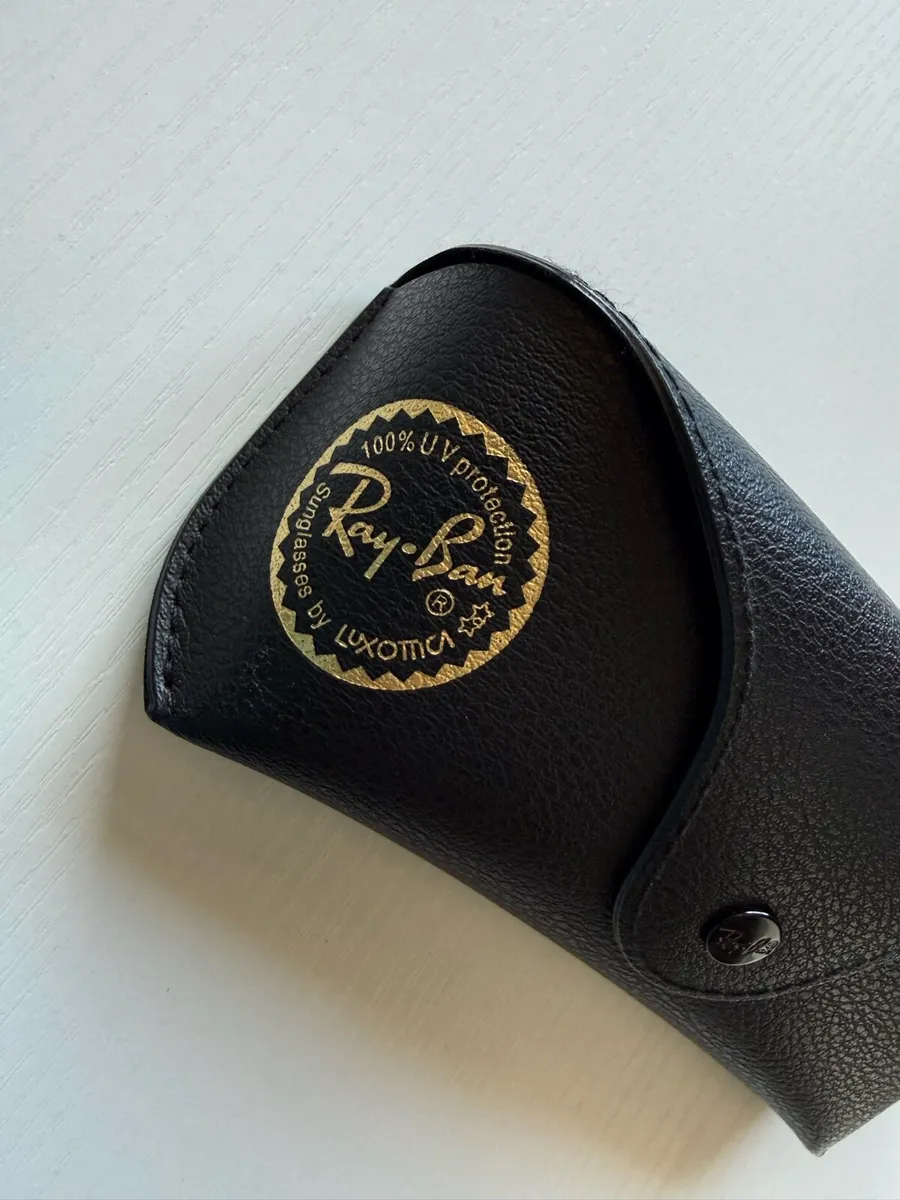 Ray ban original cover case, very good condition - Image 3