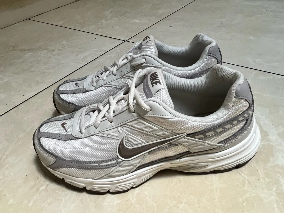 Trainers - Image 2