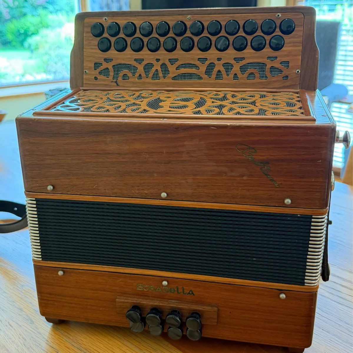 Beltrami Button Accordion B/C 3 Voice - Image 1