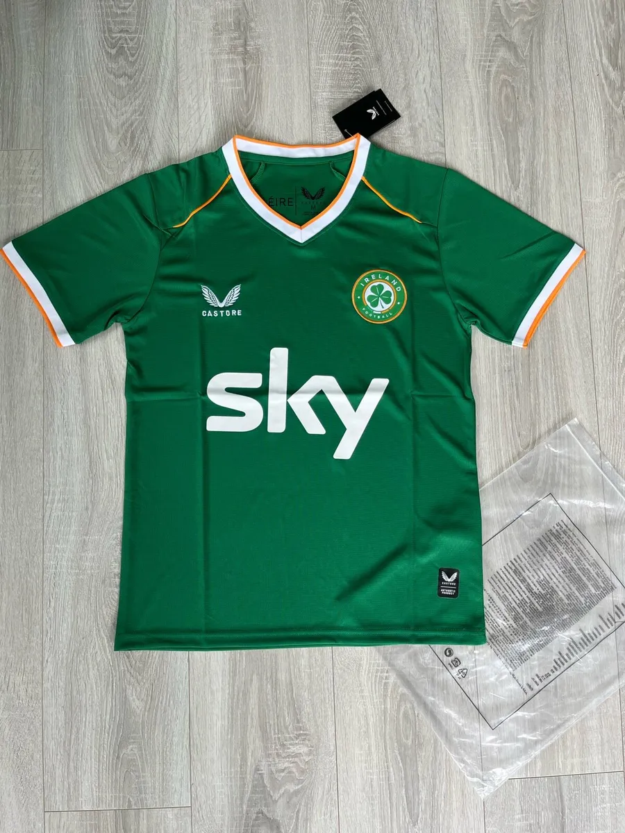 Ireland 2026 Home Football Jersey - Image 1