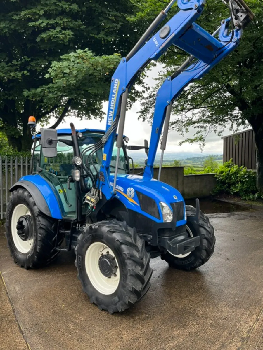 New Holland T5.105 D/C c/w 740TL Loader - Image 2