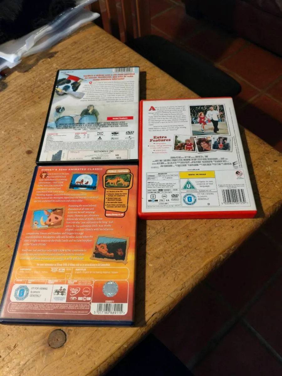3 Dvds, great condition, The Lion King, Beethoven, - Image 2