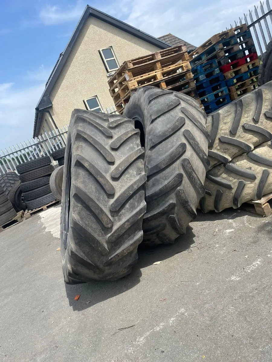 Tractor tyre - Image 1