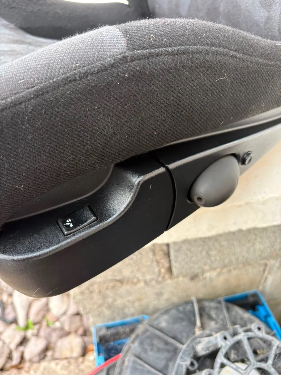 CLASSIC RECARO SEATS - Image 4