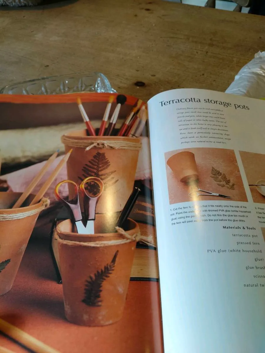 Decorating with Nature Janet Bridge
Hardback book - Image 4