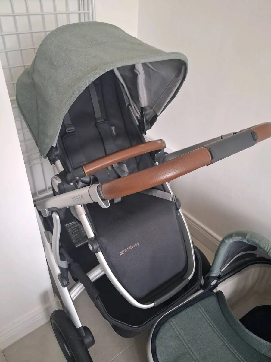 Uppababy vista v2 twin set - Image 2