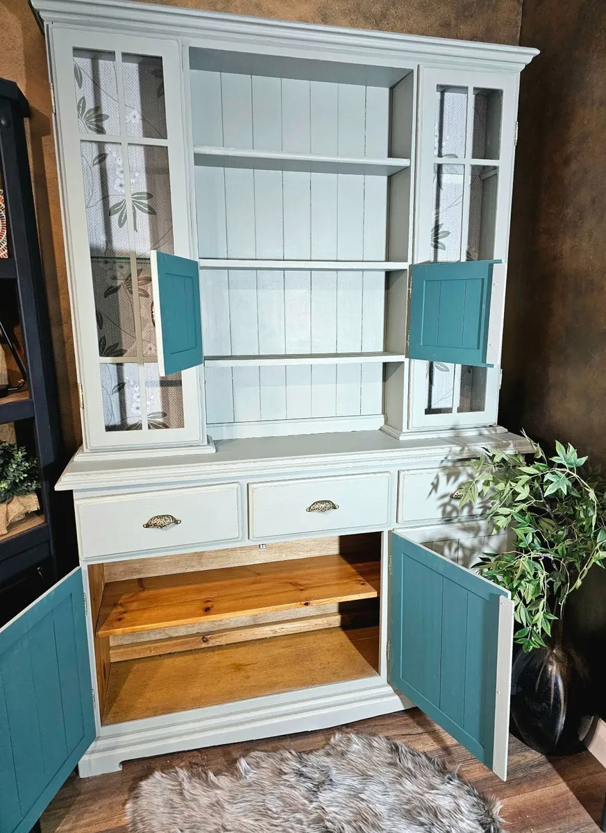 Kitchen dresser - Image 3