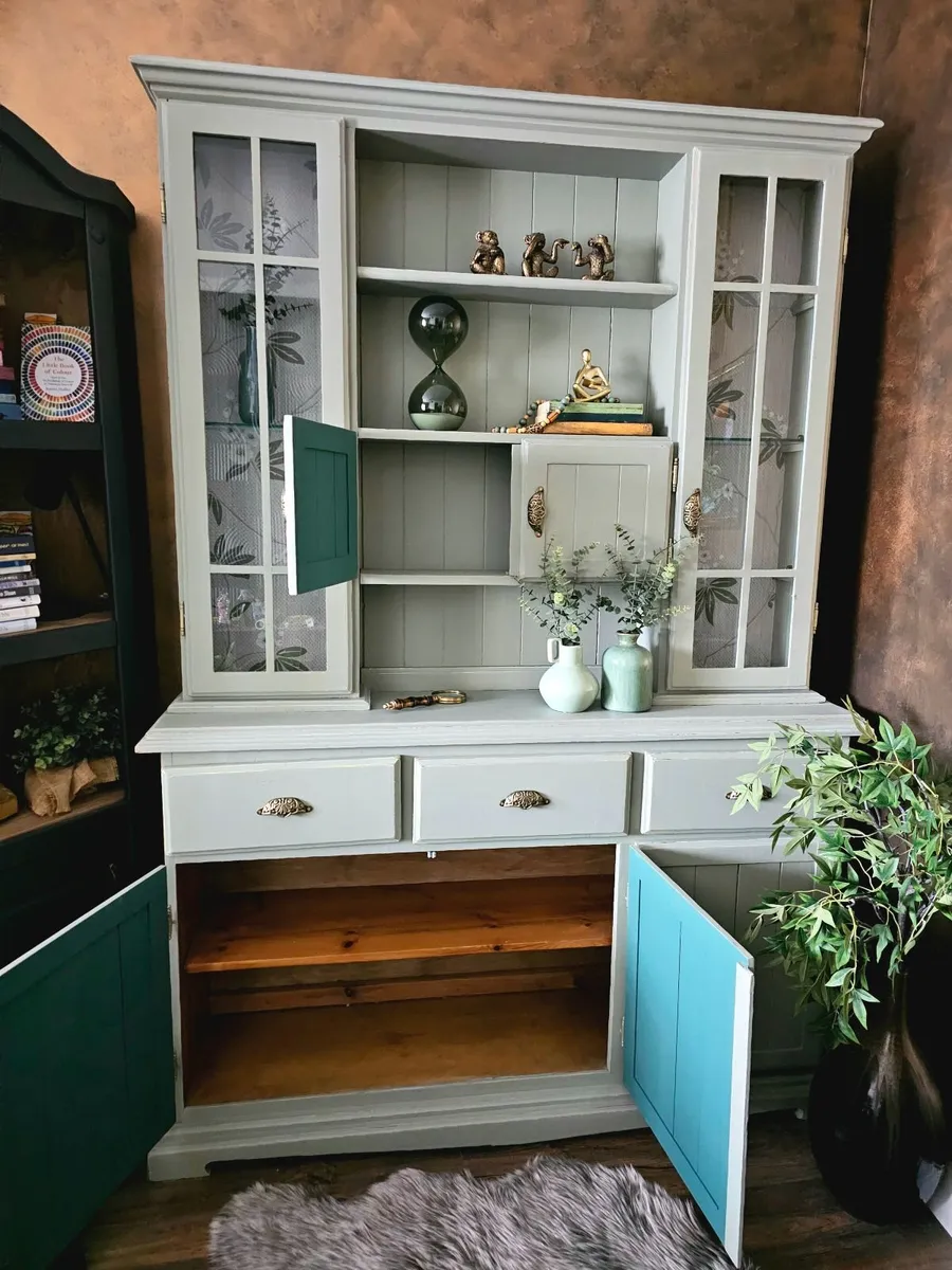 Kitchen dresser - Image 2
