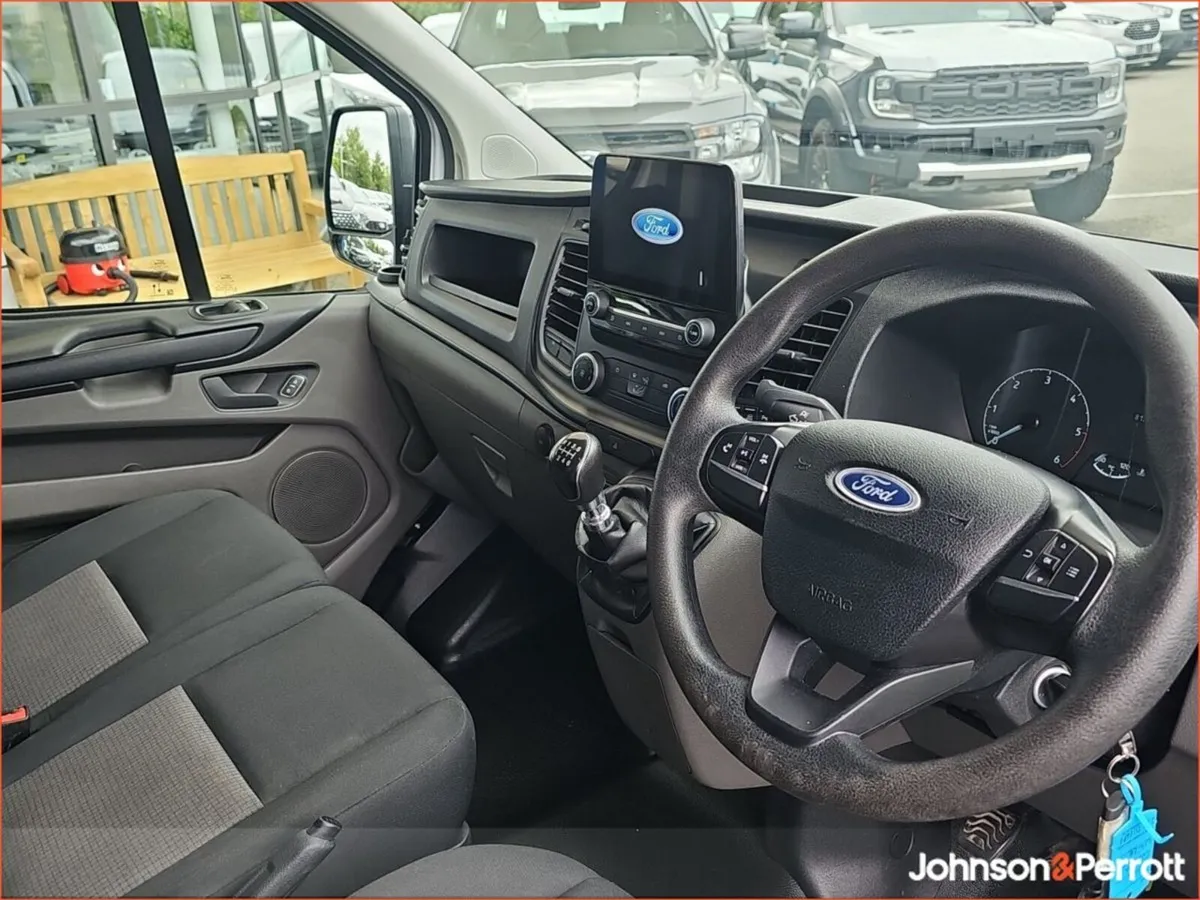 Ford Transit Custom Trend Long Wheelbase - Image 4