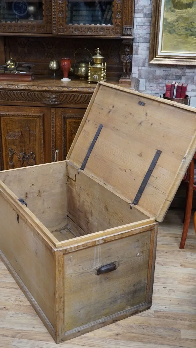 Victorian Pine Blanket Chest - Image 4