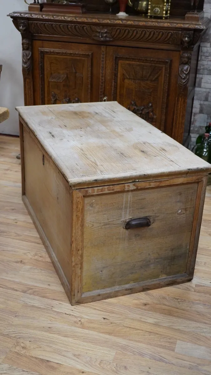 Victorian Pine Blanket Chest - Image 3