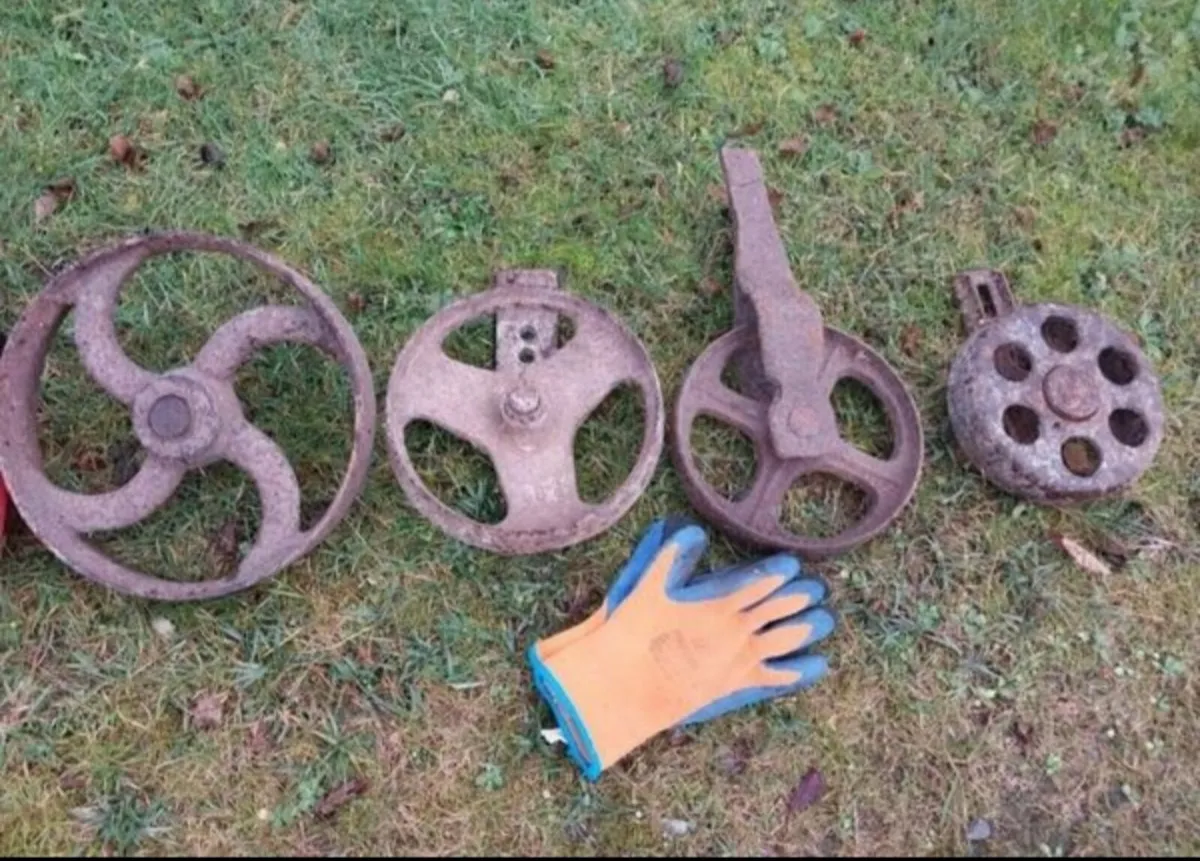 Iron wheels x 4 - Image 2