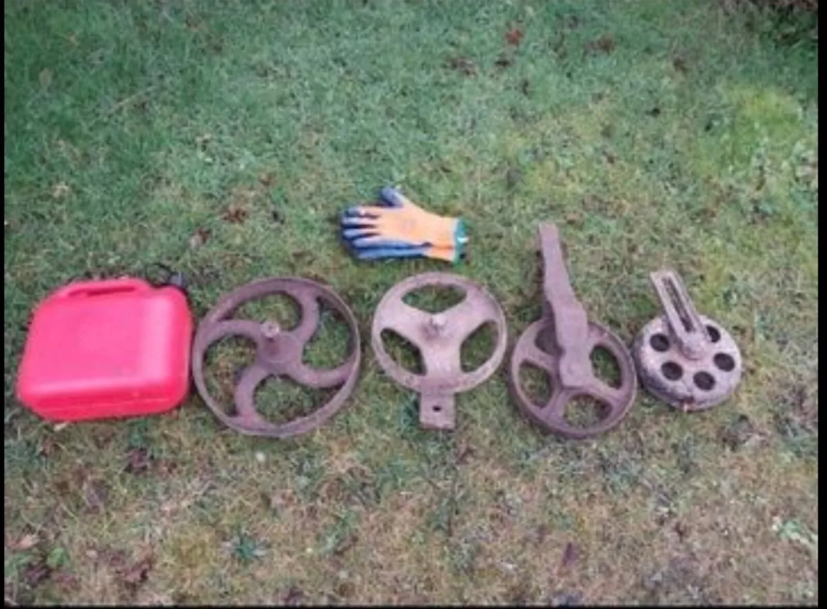 Iron wheels x 4 - Image 1