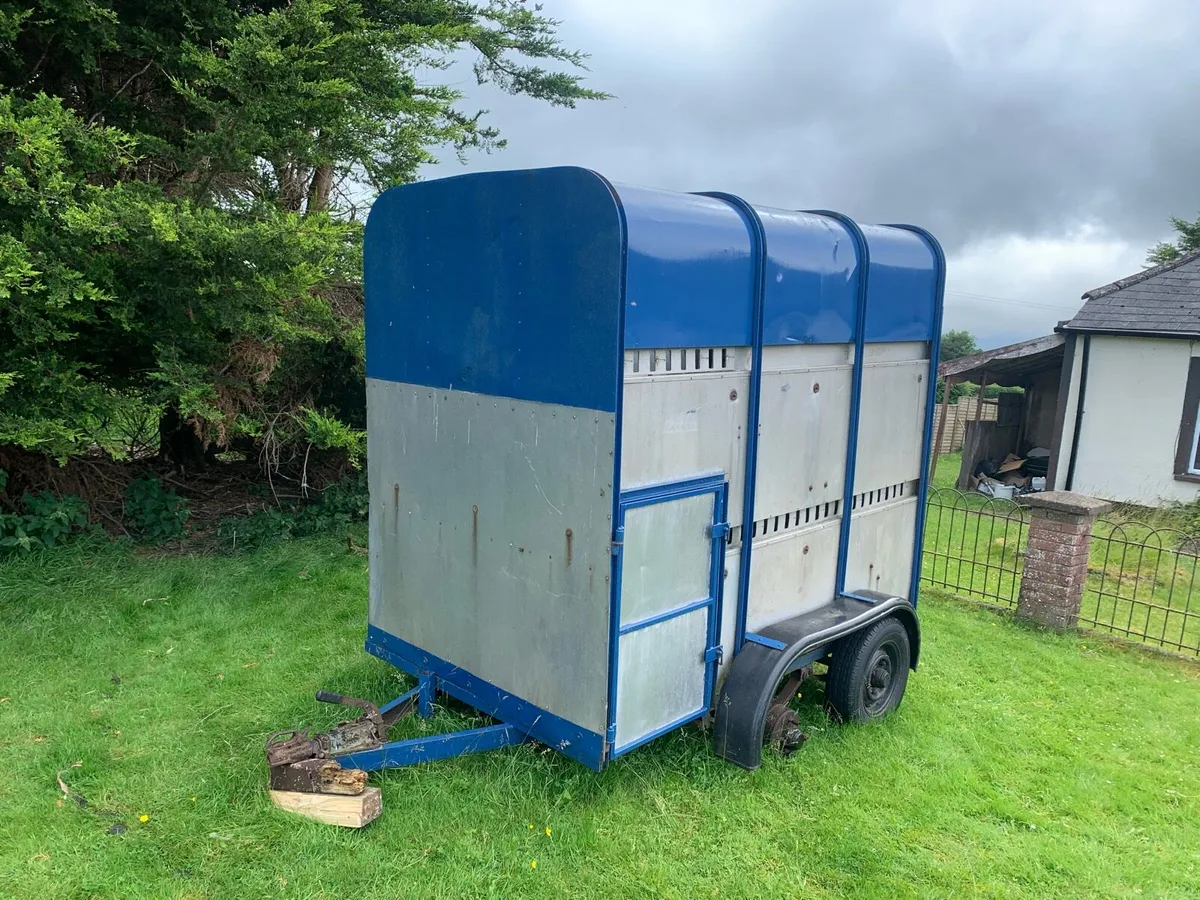 sheep box trailer - Image 2