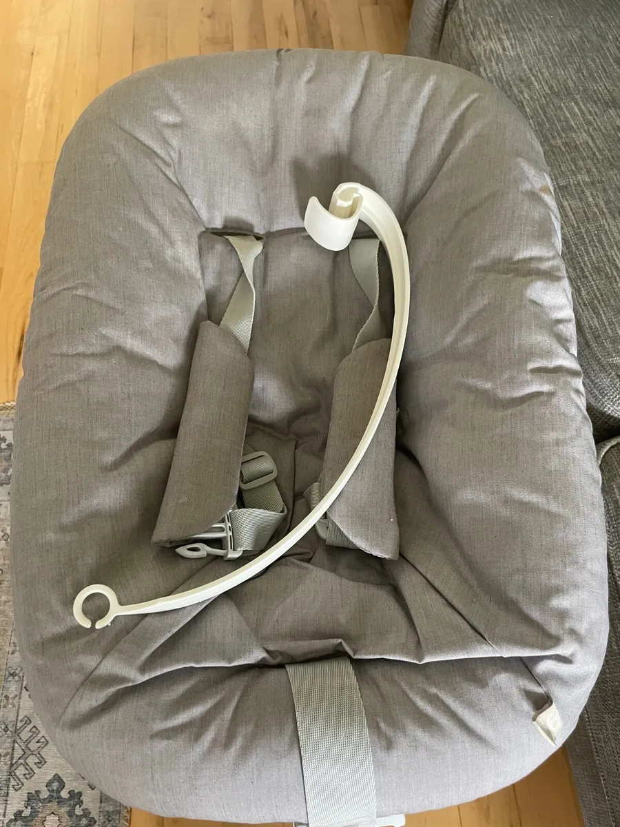 Newborn seat for stoke tripp trapp chair
