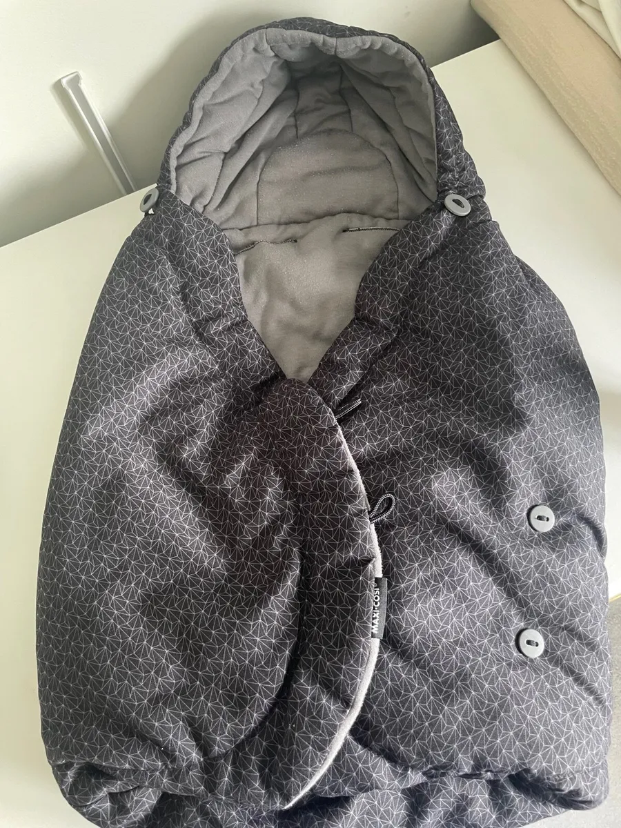Baby car seat blanket - Image 1