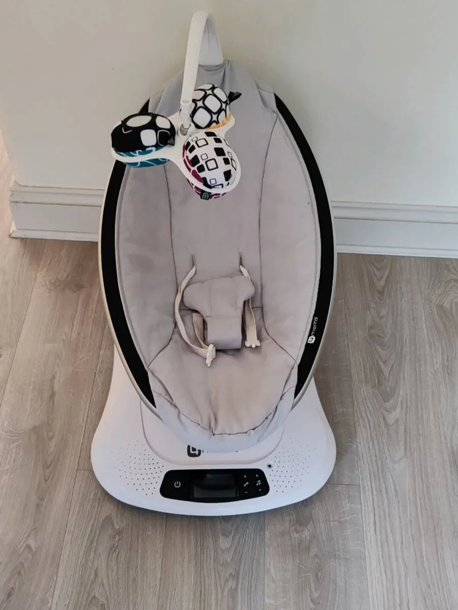 4moms Mamaroo baby Swing/bouncer - Image 4