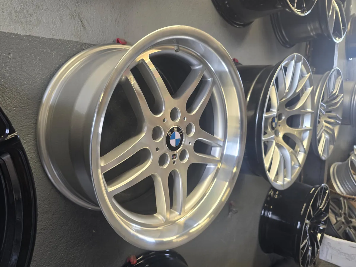 **Special** 18" BMW M-Parallel Style