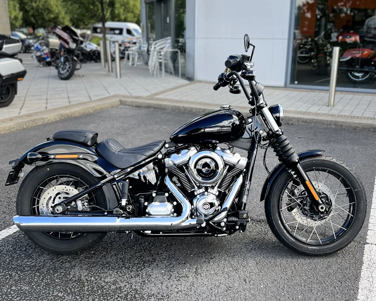 NEW HARLEY-DAVIDSON STREET BOB €199 per month* - Image 3