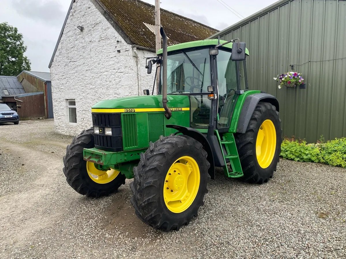 John Deere 6510 2000 Est. 8000 hours - Image 1