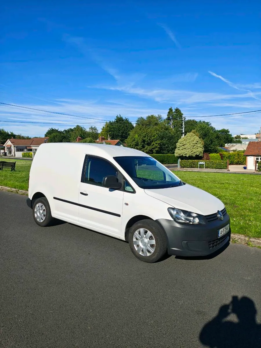 2014 Volkswagen Caddy - Image 2