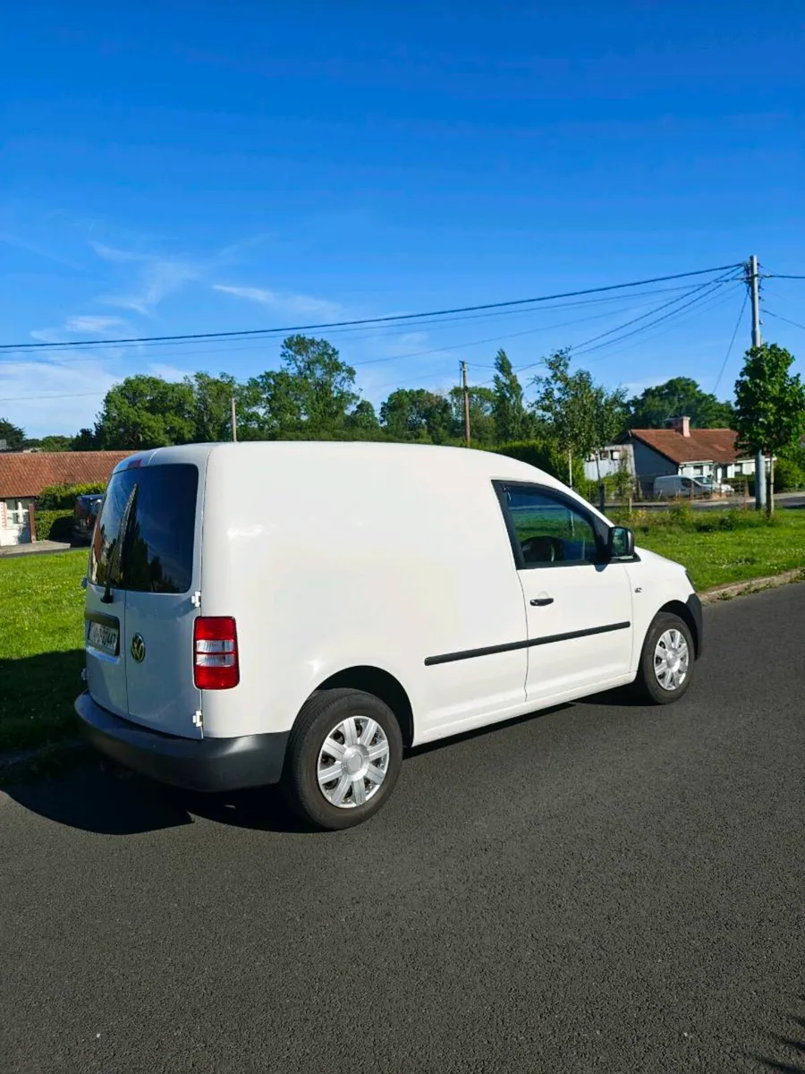 2014 Volkswagen Caddy - Image 3