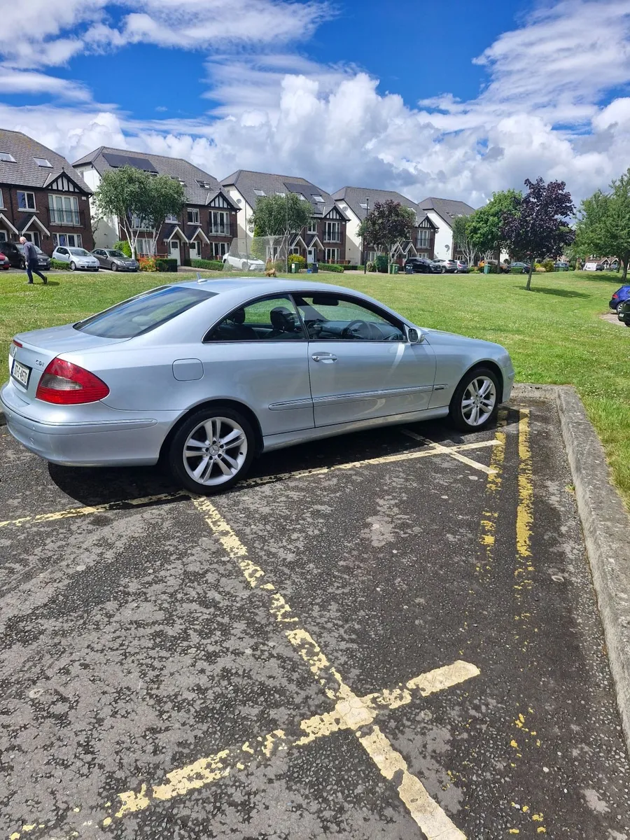 Mercedes-Benz CLK 220 AVANTGARDE - Image 4