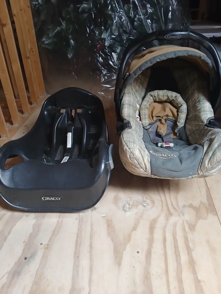 Baby seats - Image 1
