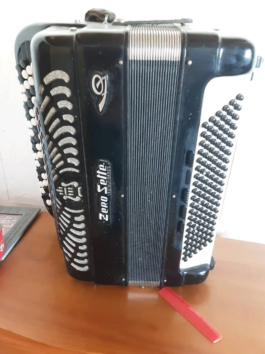 ACCORDION - Image 2