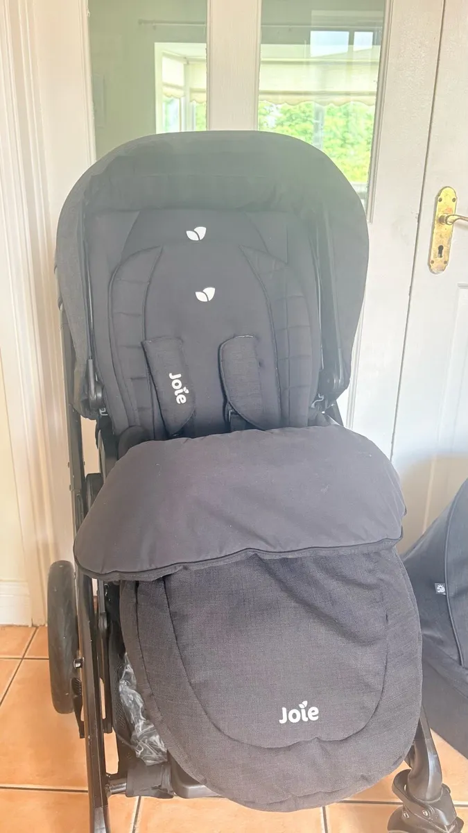 pram/stroller - Image 2