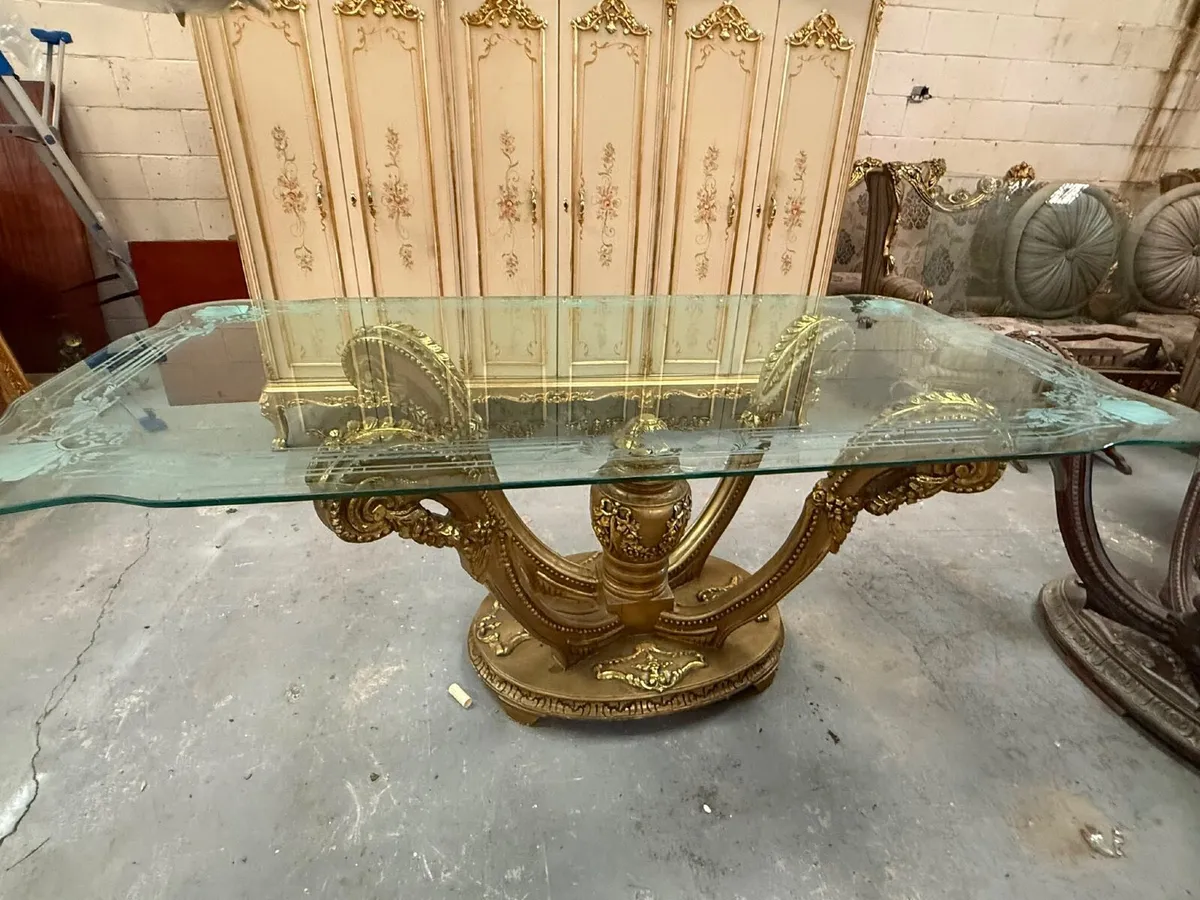 Old glass topped gilt table - Image 3