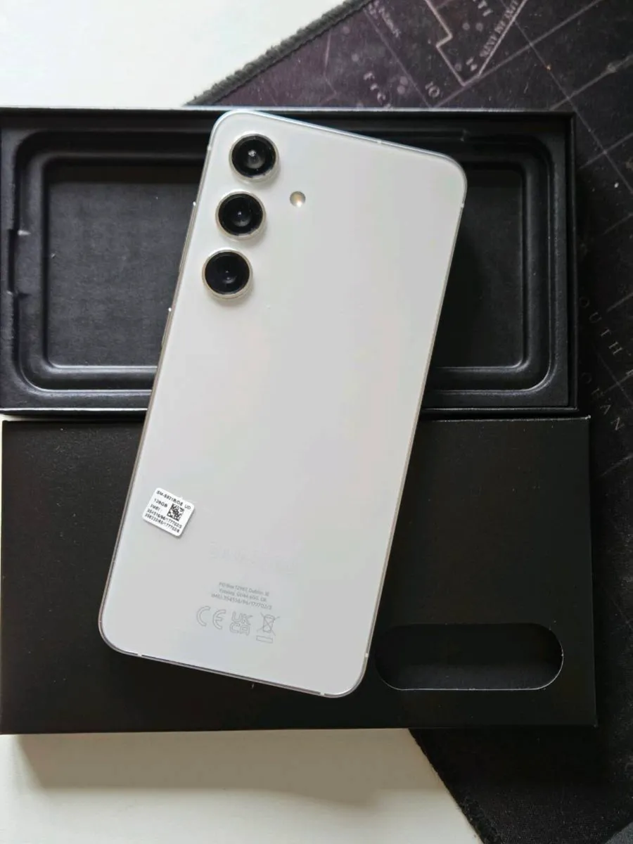 Samsung Galaxy S24 - Image 1
