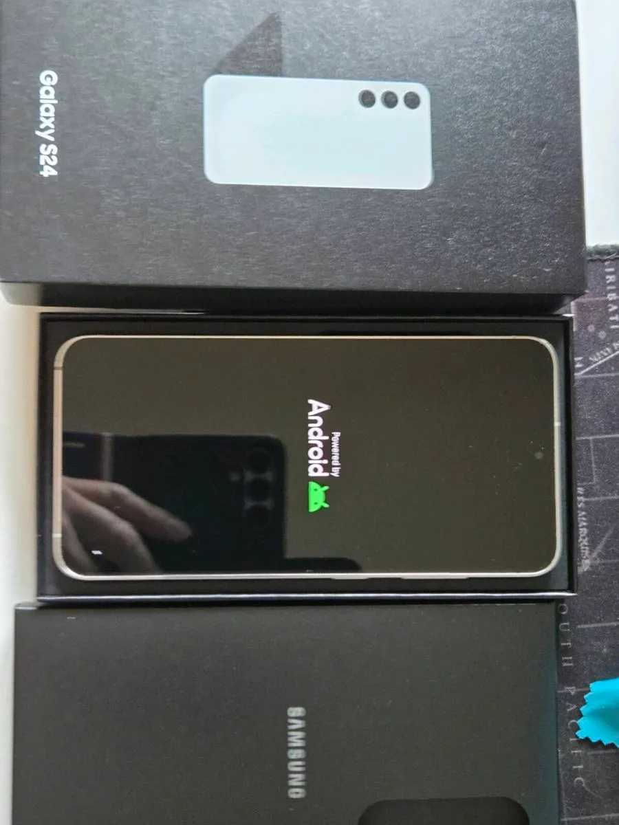 Samsung Galaxy S24 - Image 2