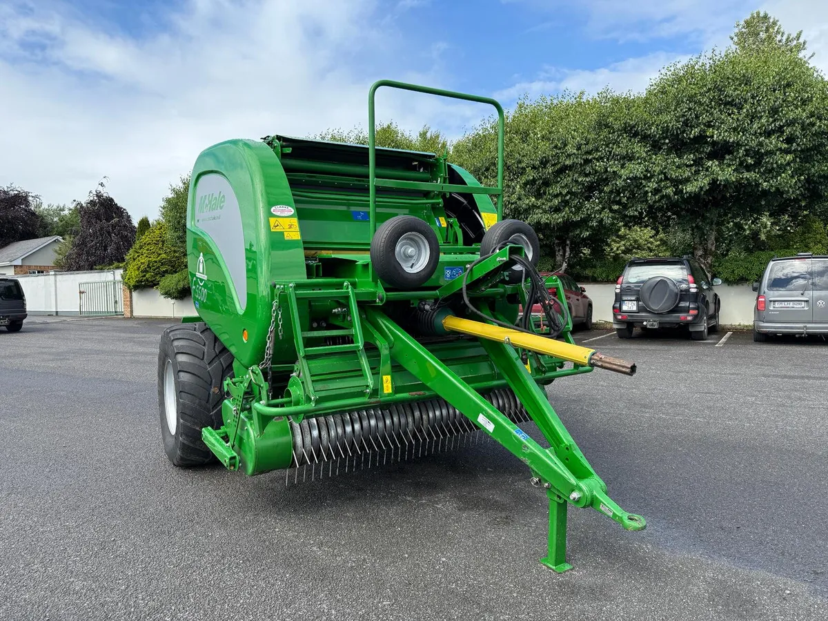 2021 McHale F5500 Round Baler - Image 2