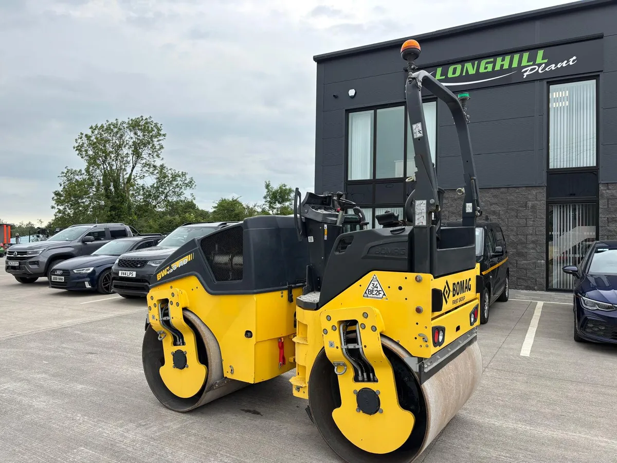 2023 BOMAG BW138 TWIN DRUM ROLLER - Image 3