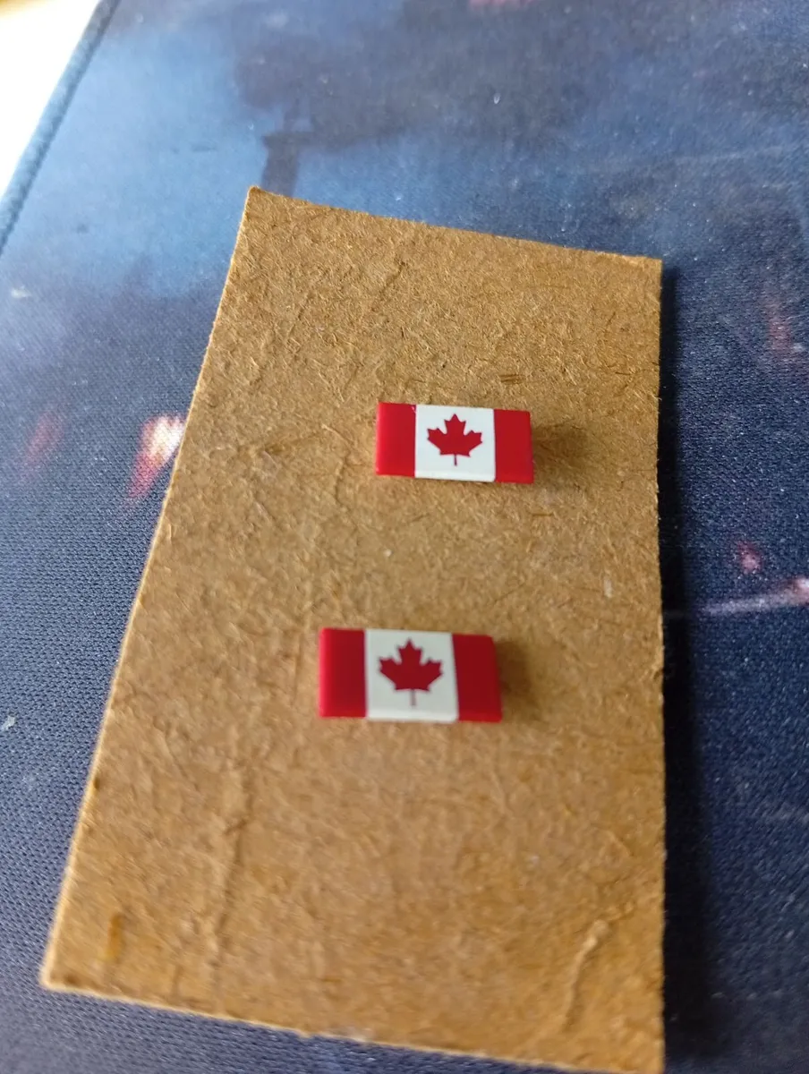 Canada 1970S Flag Pin Badges Maple Leaf Red White