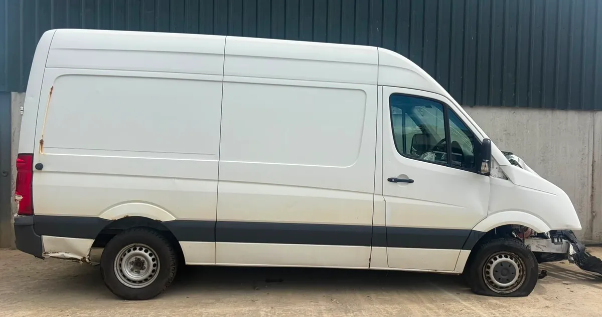 2017 VW Crafter for parts - Image 2