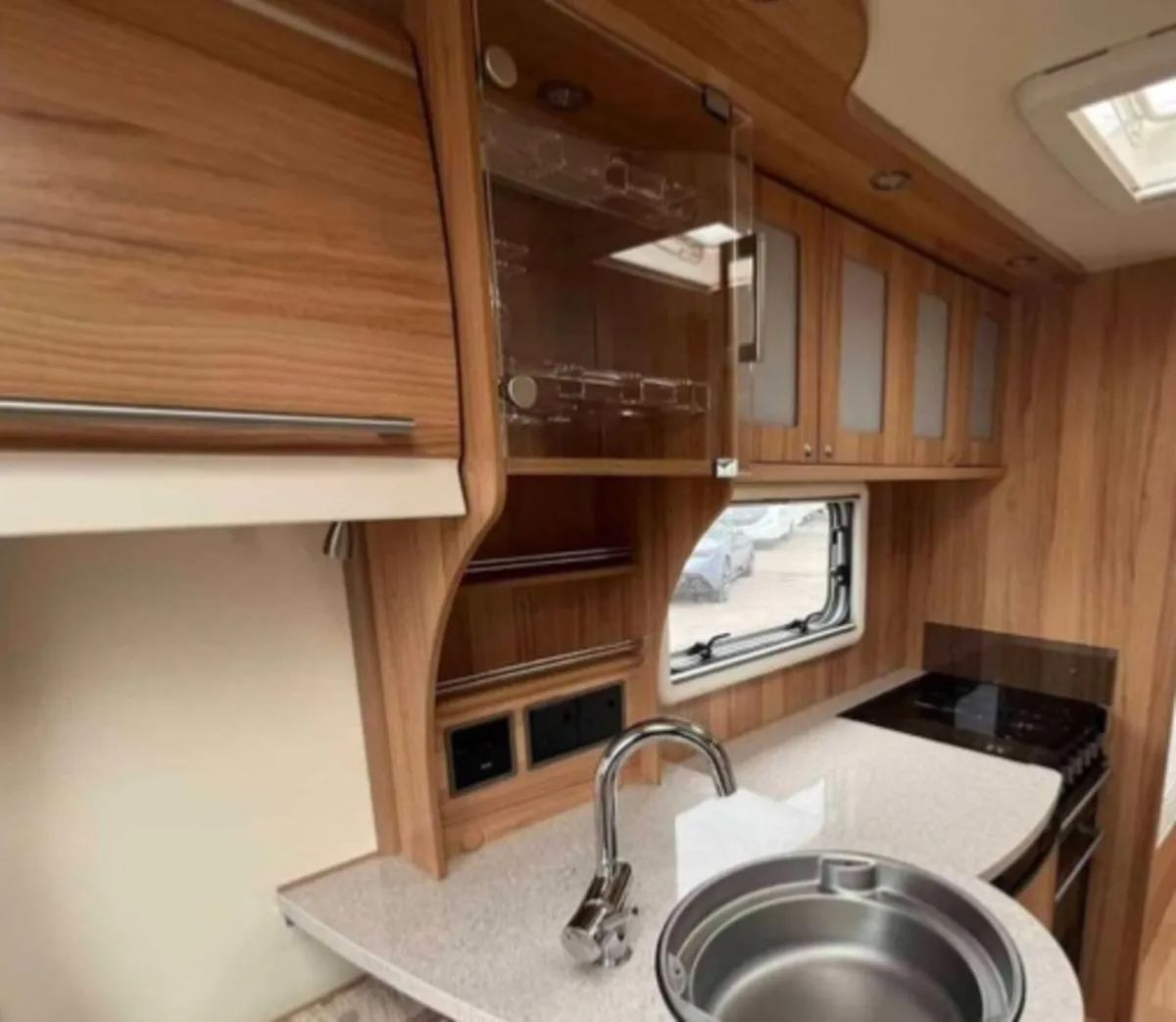 Caravan - Image 1