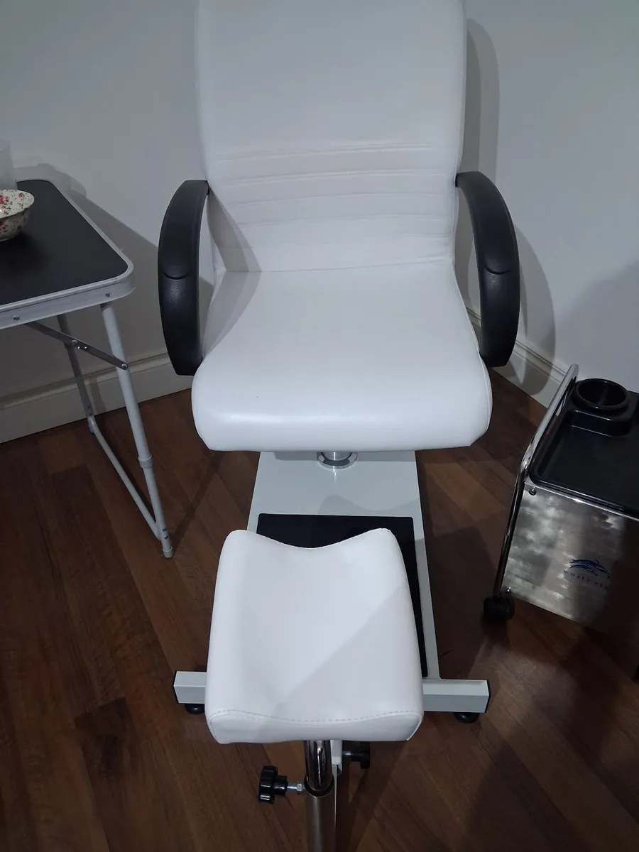 Pedicure chair