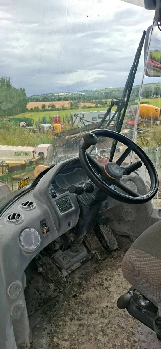 Loading shovel - Image 3